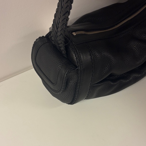 Black Leather Calvin Klein Shoulder Bag - Picture 6 of 9